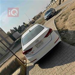هیوندای ئەلەنترا